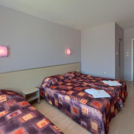 Hotel Fantastiko Ravda Esterno foto